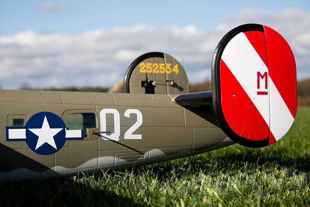 Freewing FlightLine B-24 Liberator Olive Drab 2000mm PNP-8603