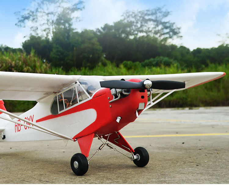 FMS J-3 Cub V4 1400mm PNP (Flotadores Incluidos)